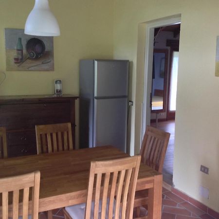Apartamento Il Ciliegio Selvatico Verbania Habitación foto