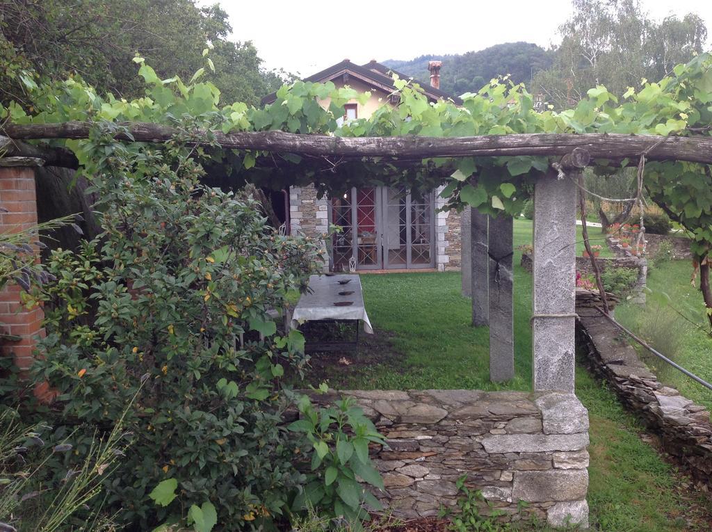 Apartamento Il Ciliegio Selvatico Verbania Exterior foto